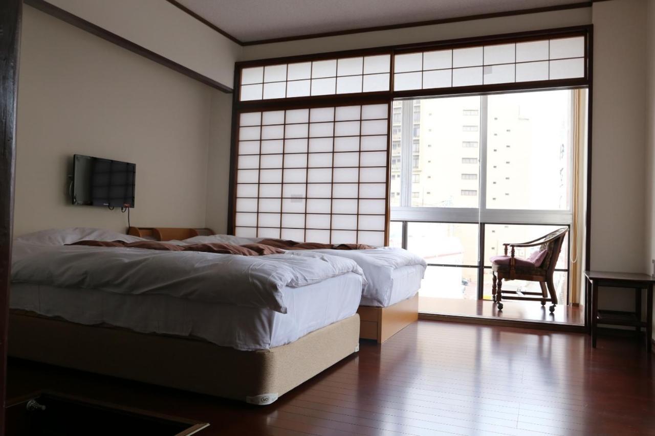 Izu 4 Sea Ocean Reinforced Con Double Bed + Single Bed 2 Sea View Hotel Atami  Bagian luar foto